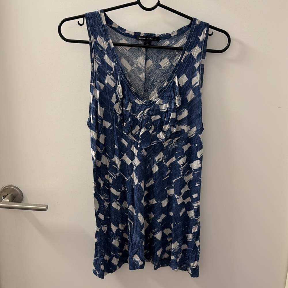 Banana Republic Blue and White Sleeveless Top